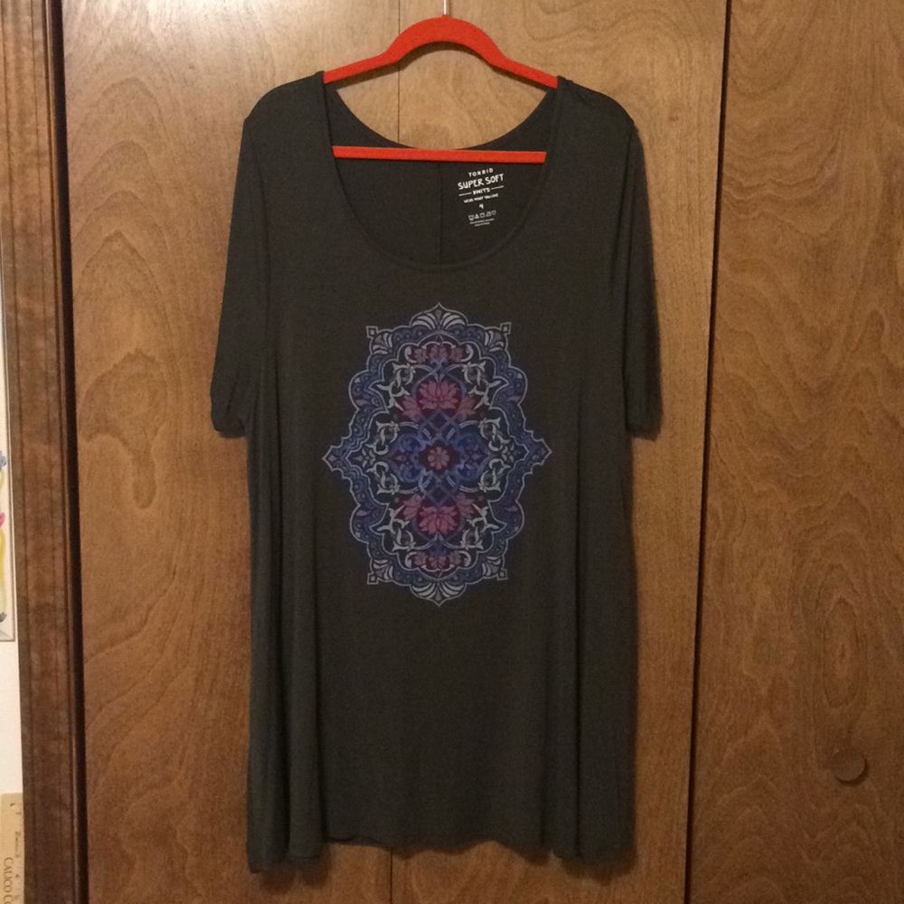 Torrid short sleeve tunic